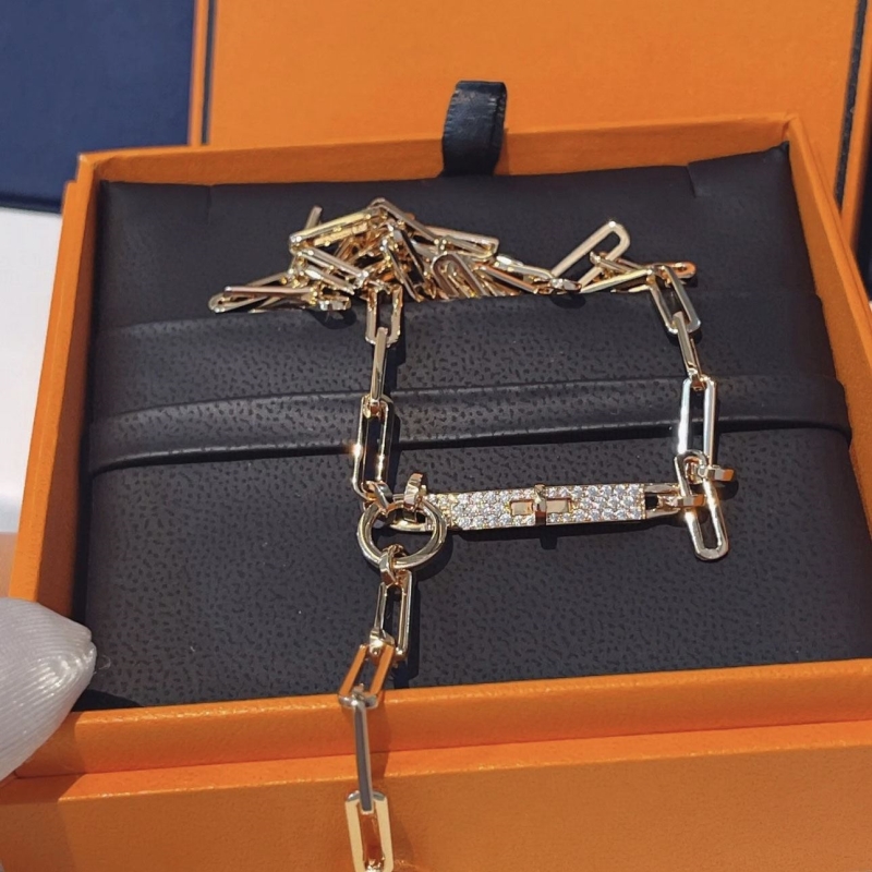 H**mes necklaces